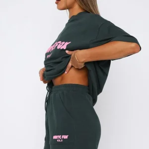 Offstage Lounge Pine Short-1