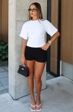 Queen Vibes Linen Black Short